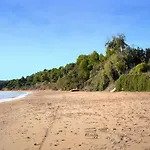 Vakantiehuis Timpi Russi Coastal Home *