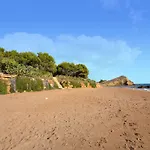 Timpi Russi Coastal Home *